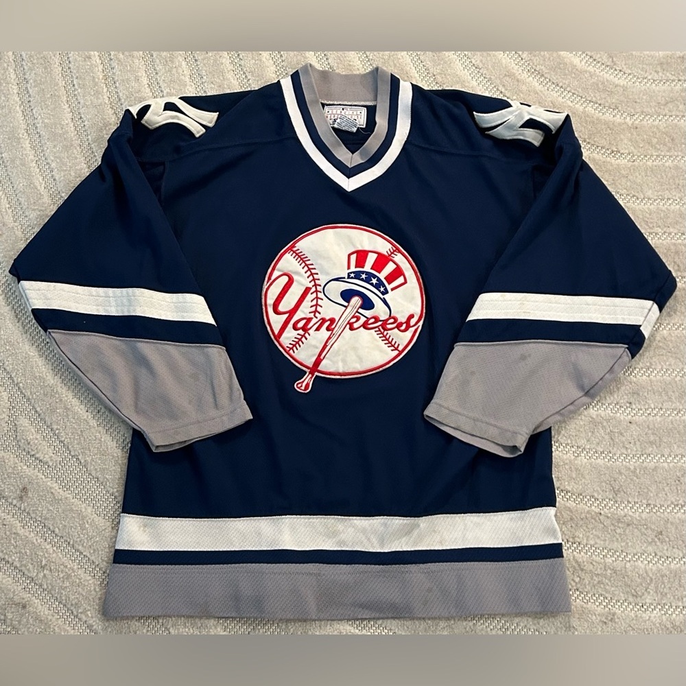 Vintage 90s Starter New York Yankees Hockey Jersey - L